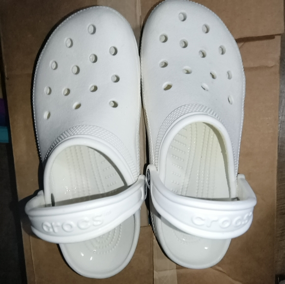 Classic White CROCS - Picture 3 of 5